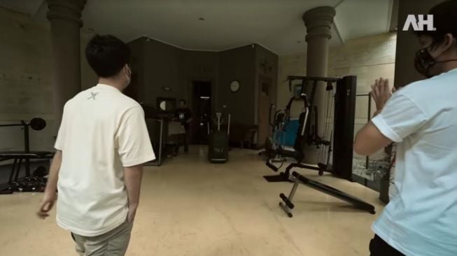  Potret Rumah Alshad Sepupu Raffi Ahmad [YouTube/AH]