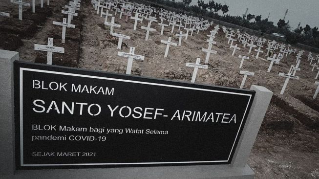 Blok pemakaman warga yang meninggal akibat COVID-19 kini diberi nama Blok Makam Santo Yosef - Arimatea bagi mereka yang beragama Kristen dan Katolik. [Instagram@aniesbaswedan]