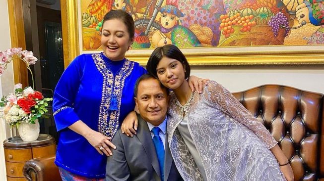 Jarang Tersorot, 7 Potret Diandra Minunet Putri Sambung Bella Saphira