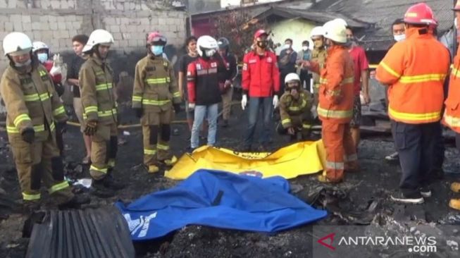 Kaka dan 2 Anggota Keluarganya Tewas Terbakar di Mampang Prapatan