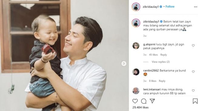 Potret Kedekatan Zikri Daulay bareng anak usai cerai dari Henny Rahman. [Instagram/zikridaulay1]