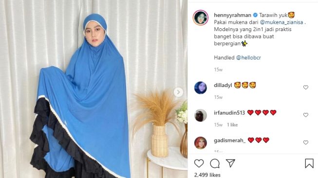 Beda gaya Henny Rahman dan Larissa Chou [Instagram]