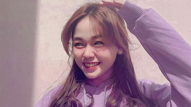 Keranjingan TikTok, Tenny Amelia Kini Punya 7,5 Juta Followers