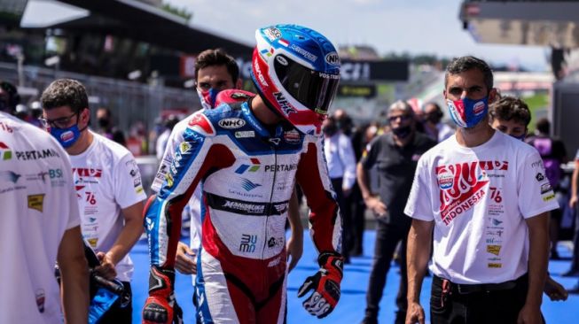 Pertamina Mandalika SAG Team Pakai Atribut Dirgahayu Indonesia di Moto2 Austria