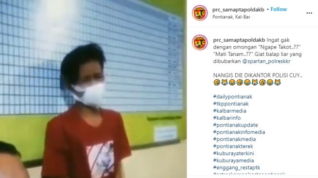 Pemuda nangis di kantor polisi dukung balap liar. (Instagram/prc_samaptapoldakb)