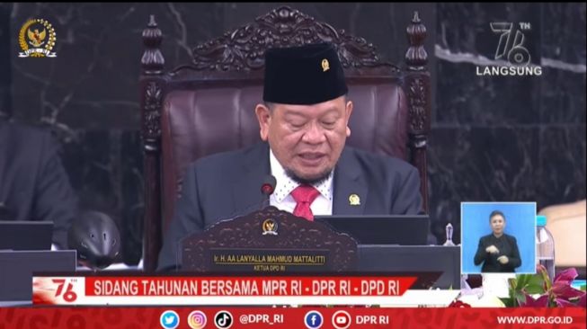 Optimistis Indonesia Bangkit, La Nyalla Kutip Lagu Iwan Fals di Sidang Tahunan