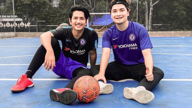 Alvin Faiz dan Zikri Daulay Perang di Medsos, Kaesang Ajak Pacar ke Rumah Raffi Ahmad