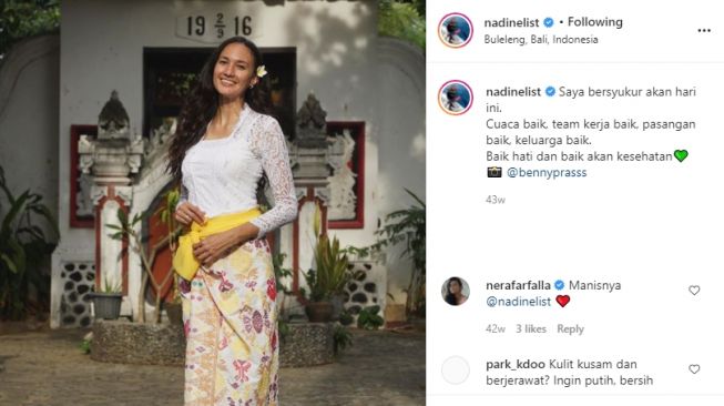 Artis Pakai Baju Adat Bali. [Instagram]