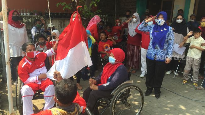 Penuh Semangat, Difabel di Kabupaten Tegal Gelar Upacara Kemerdekaan