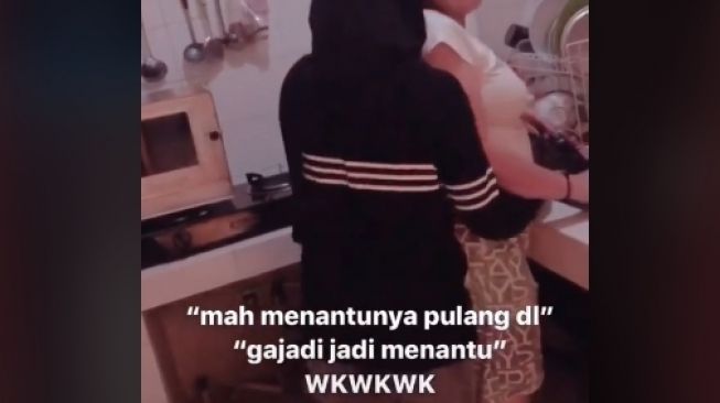 Menantu pamit ke mertua malah diomeli (tiktok)