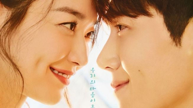 Mesra Pemotretan Bareng, Kim Seon Ho Puji Kepribadian Shin Min Ah