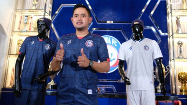 Usung Semangat Kultural, Arema FC Pasang Relief Candi di Jersey Kandang