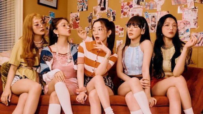 5 Prestasi Red Velvet Lewat Queendom: Sapu Bersih Woldwide iTunes Album Chart