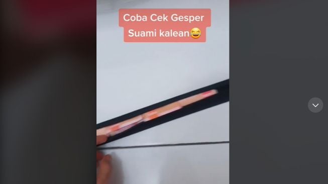 Cek Sabuk Suami, Istri Syok Temukan Kantong Rahasia Tersembunyi (TikTok)