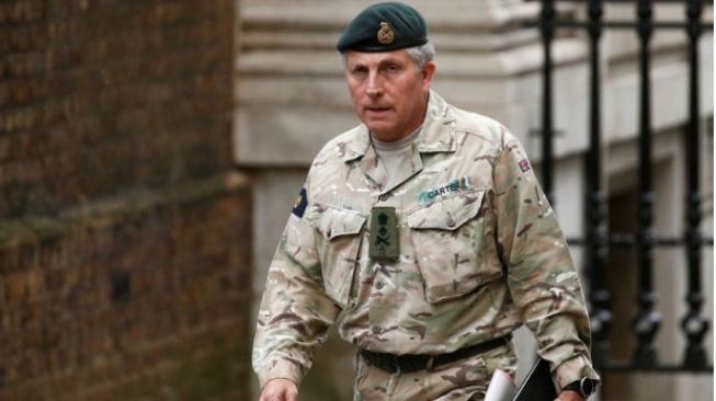 Panglima militer Inggris Jenderal Nick Carter di London, Maret 2020. (ANTARA/Reuters)