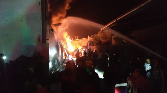Kerugian Kebakaran Gudang Plastik di Banjarbaru Capai Rp 5 M