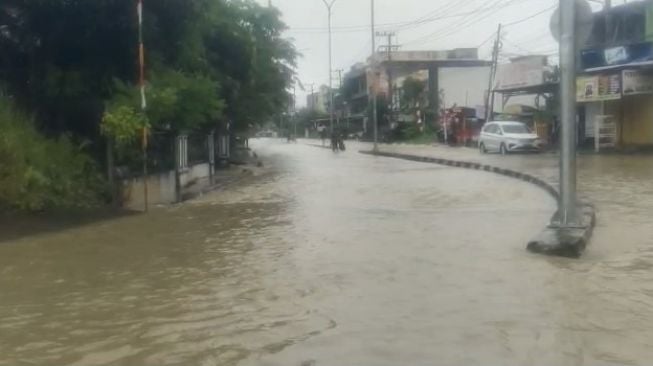 Tangkapan layar video situasi banjir Kota Balikpapan. [Istimewa]