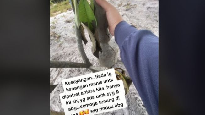 Suami salah tingkah vaksin dilayani istri, endingnya bikin sedih. (TikTok)