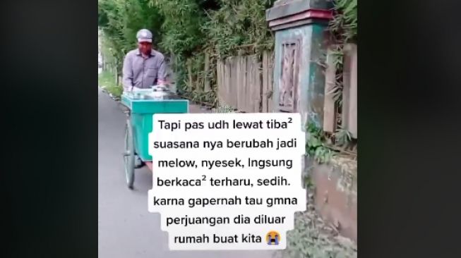 Istri tak sengaja bertemu suami yang sedang jualan keliling (tiktok)