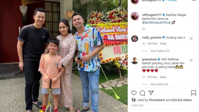 Rafathar Belajar Bulu Tangkis Langsung Dari Taufik Hidayat, Netizen: Sultan Mah Beda