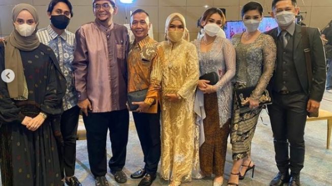 Potret Penampilan Ayu Ting Ting di Nikahan Lesti Kejora. [Instagram]