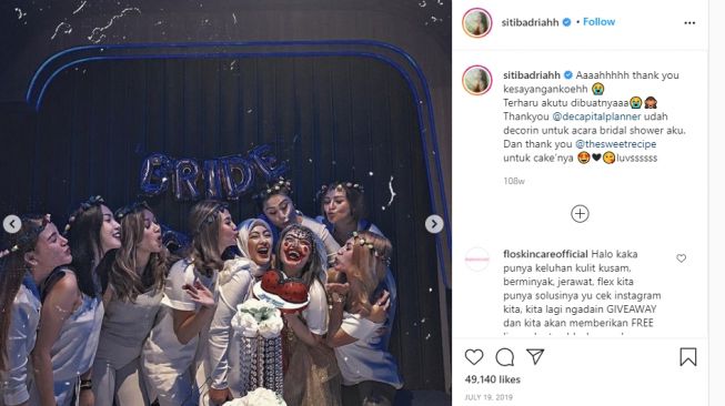 Artis Didandani Nyeleneh saat Bridal Shower. [Instagram]