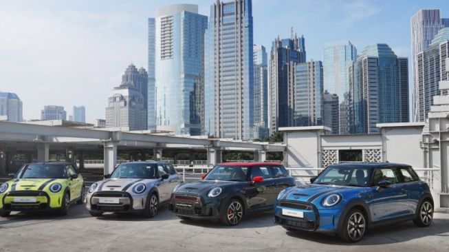 Mini Indonesia Luncurkan 8 Mobil Baru