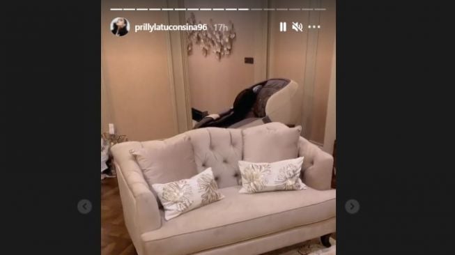 Suasana kamar Prilly Latuconsina (Instagram)