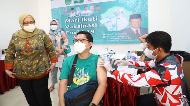 Kemnaker Apresiasi Pelaksanaan Vaksin Covid-19 bagi Keluarga Pekerja Panasonic Gobel