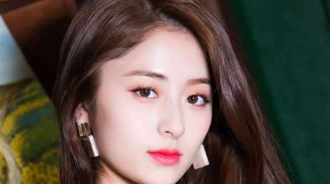 Heo Yunjin Dikabarkan Bakal Debut Bersama Girl Group Baru HYBE Labels