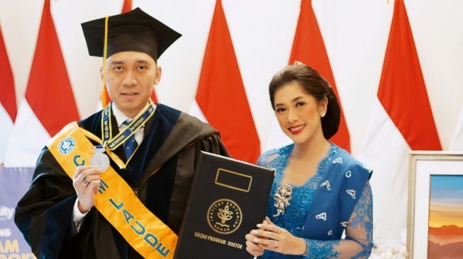 Ibas Raih Gelar Doktor di IPB Berpredikat Cumlaude, SBY: Insyallah a Good Beginning