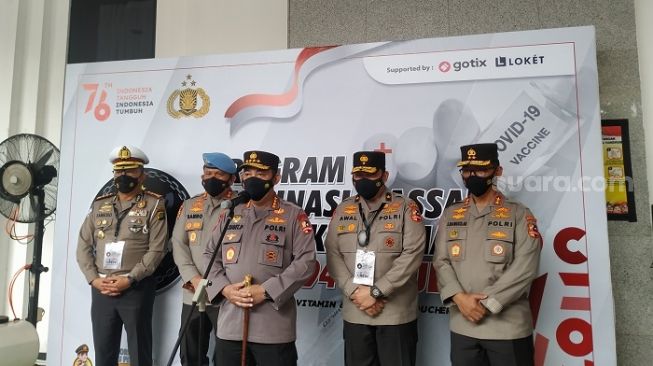 Ikut Vaksinasi Massal di PTIK, Warga Bisa Dapat Voucher Alfamart Rp100 Ribu