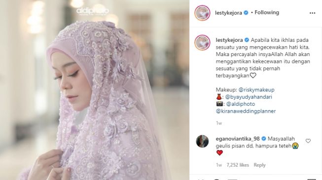 Gaya Lesti Kejora pakai kebaya. [Instagram/lestykejora]