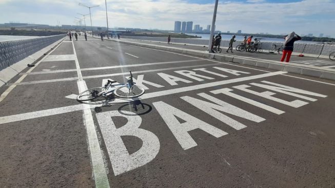 Kabar Bendera Merah Putih Dilarang Berkibar di Pantai Indah Kapuk, Cek Fakta Sebenarnya!