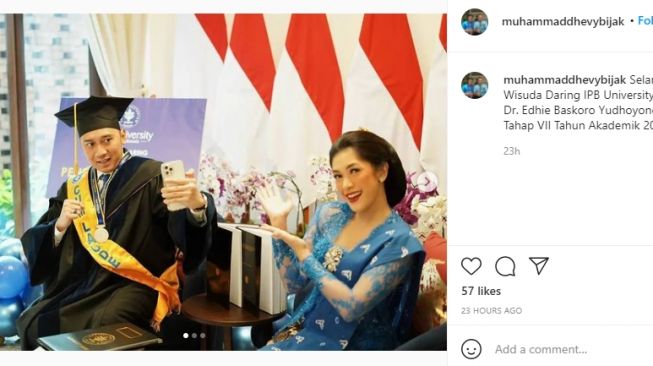 Momen Ibas Yudhoyono Wisuda Doktor. [Instagram]