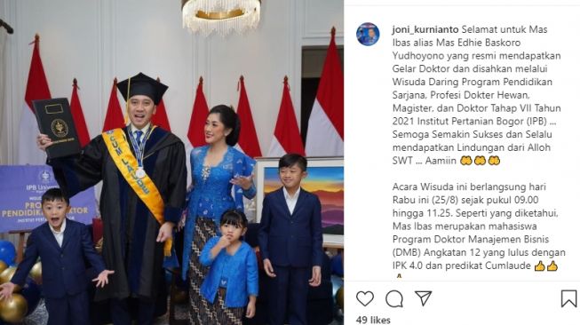 Momen Ibas Yudhoyono Wisuda Doktor. [Instagram/ruby_26]