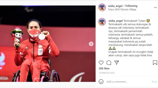 Ni Nengah Widiasih meriah medali perak untuk Indonesia dari cabor powerlifting di ajang Paralimpiade Tokyo 2020.  [Instagram @widya_angel]