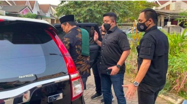 Ustaz Yahya Waloni Ditangkap Polisi, Netizen: Orang Sombong Tinggal Tunggu Waktu