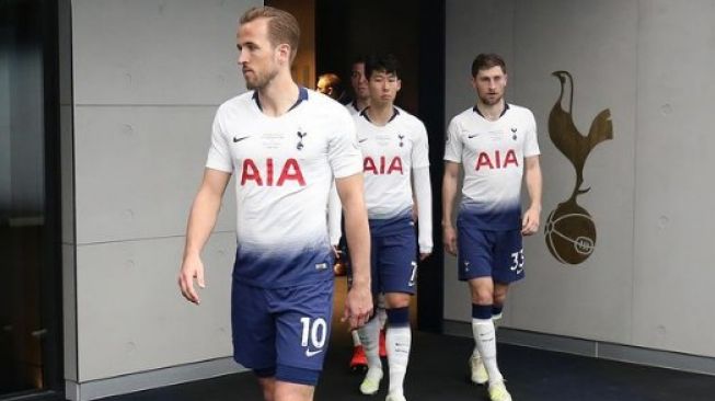 Harry Kane Bertahan di Tottenham, Ronaldo ke Man City?