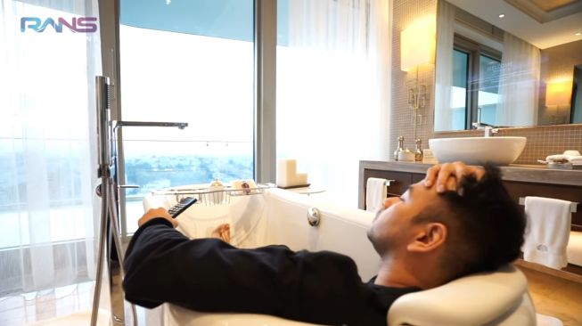 Potret hotel Raffi Ahmad di Turki. (YouTube/RANS Entertainment)