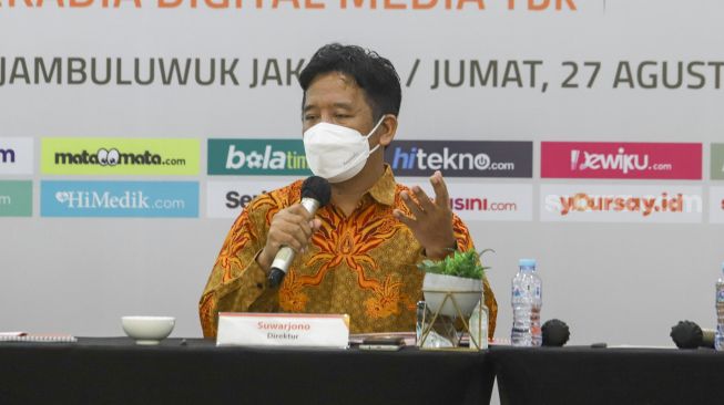 Direktur PT Arkadia Digital Media Tbk Suwarjono saat menggelar paparan publik (public Expose) di Jambuluwuk Thamrin Hotel, Jakarta, Jumat (27/8/2021). [Suara.com/Alfian Winanto]