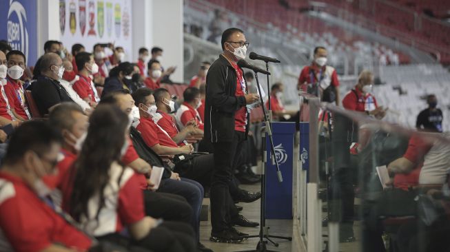 Ketua Umum PSSI Mochamad Iriawan menyampaikan sambutan sebelum membuka Kompetisi BRI Liga 1 2021-2022 di Stadion Utama Gelora Bung Karno, Senayan, Jakarta, Jumat (27/8/2021). . ANTARA FOTO/Dhemas Reviyanto