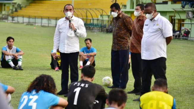 Pantau Latihan, Gubsu Edy Rahmayadi Beri Uang Jajan ke Pemain PSMS Medan