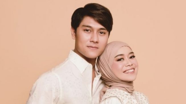 Bersyukur Acara Selesai, Rizky Billar dan Lesti Kejora Selebrasi ala Cristiano Ronaldo