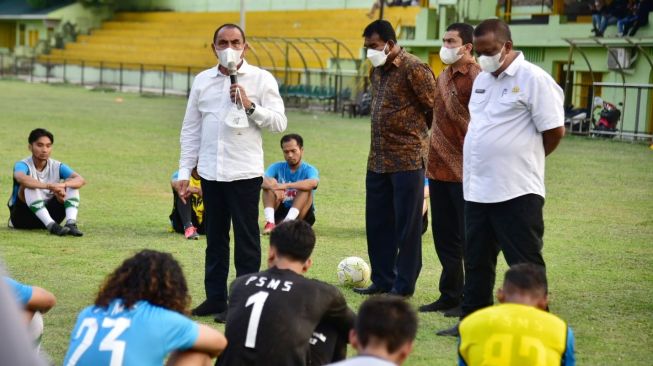 Berkunjung ke Kebun Bunga, Gubsu Edy Rahmayadi Semangati Pemain PSMS Medan