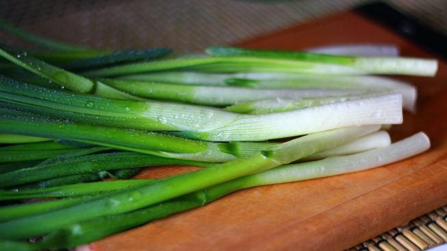 Banyak Dibenci karena Baunya, Ternyata Daun Bawang Punya 5 Manfaat Ini