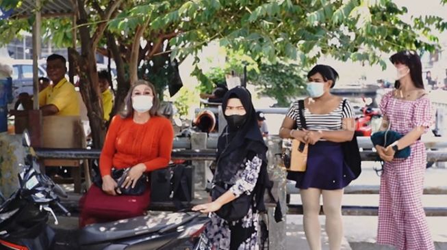 Job Batal-Identitas Dipaksa Hilang, Arus Pelangi Kecam Kebijakan Waria Dilarang Tampil di HUT RI