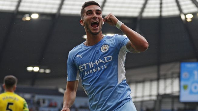 Manchester City Gasak Arsenal 5-0, Guardiola Bandingkan Ferran Torres dengan Vardy