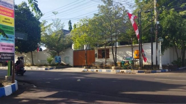 Rumah Bupati Probolinggo Tertutup Usai OTT KPK, Diduga Terkait Jual Beli Jabatan