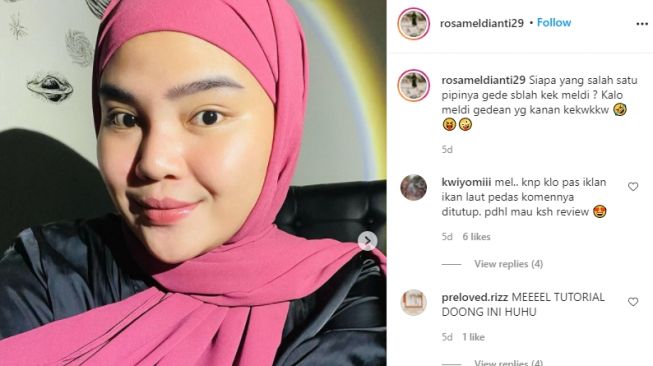 Potret Rosa Meldianti berhijab. [Instagram/rosameldianti29]